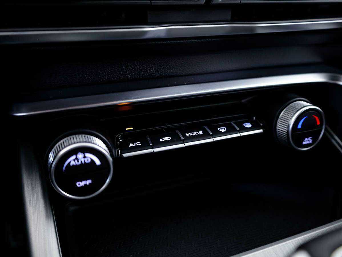 Купить Джили Кулрэй, 2021, 27 618 км.. Фото: #19