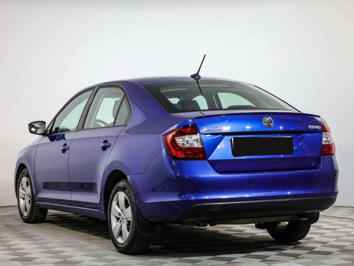 Skoda Rapid с пробегом — 2017 год. Фото: #5