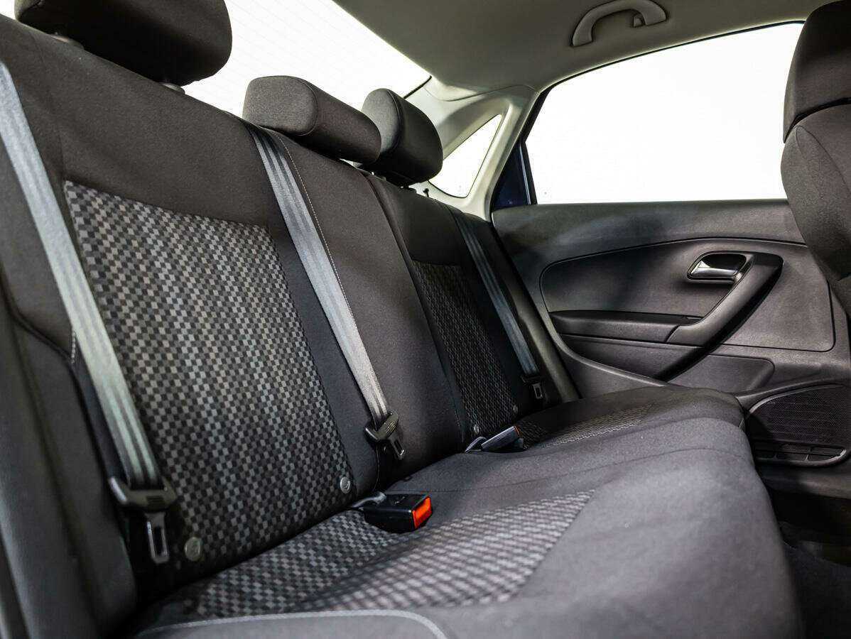 Volkswagen Polo с пробегом — 2017 год. Фото: #10