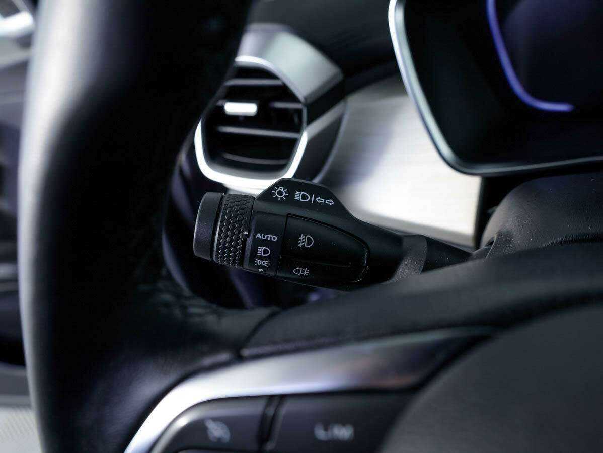 Geely Coolray с пробегом — 2022 год. Фото: #15