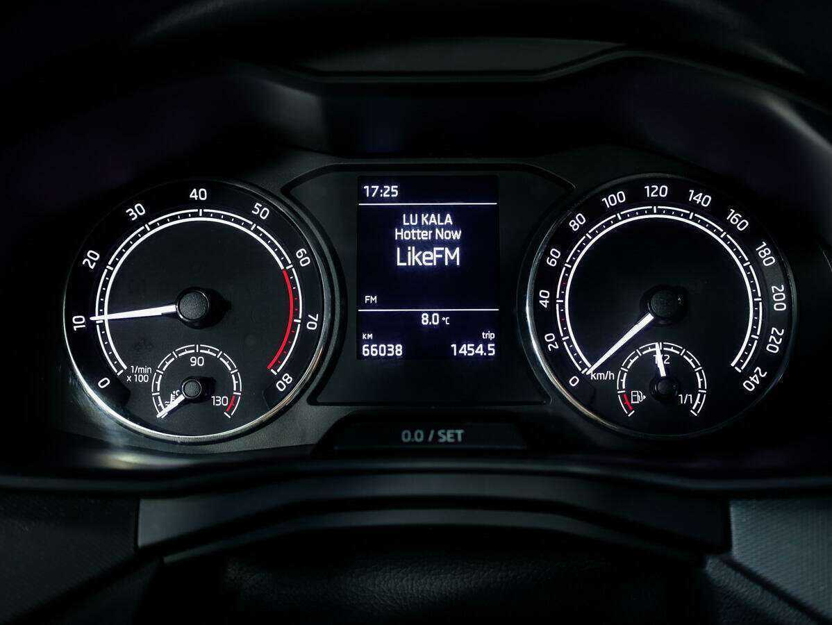 Skoda Rapid с пробегом — 2021 год. Фото: #21