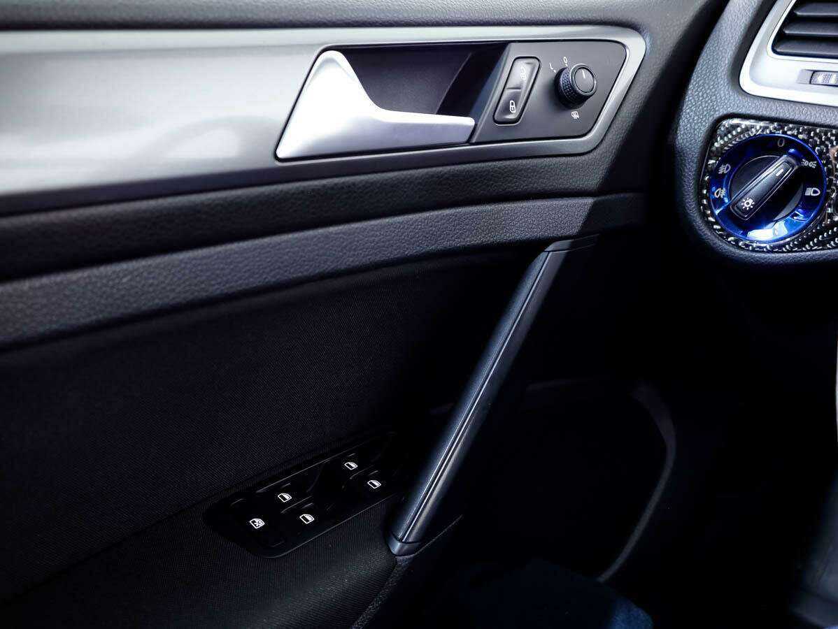 Volkswagen Golf с пробегом — 2013 год. Фото: #16