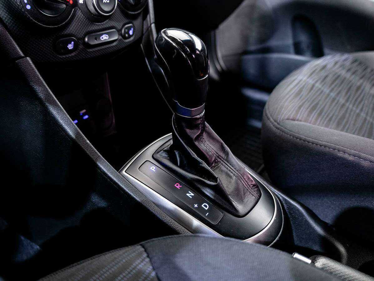 Hyundai Solaris с пробегом — 2014 год. Фото: #16