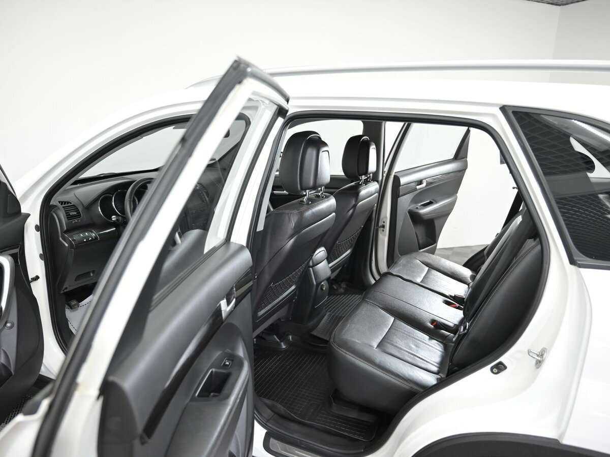 Kia Sorento с пробегом — 2012 год. Фото: #5