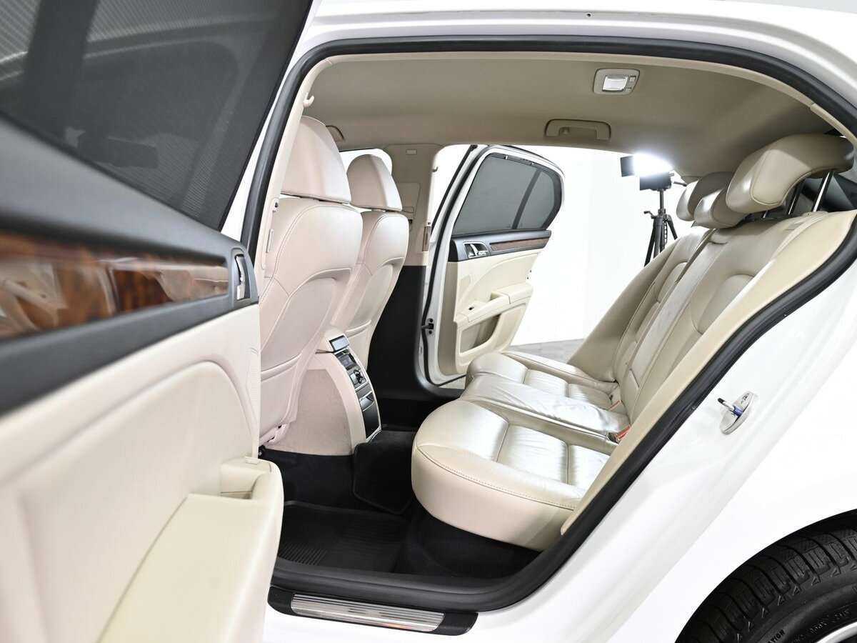 Skoda Superb с пробегом — 2013 год. Фото: #5
