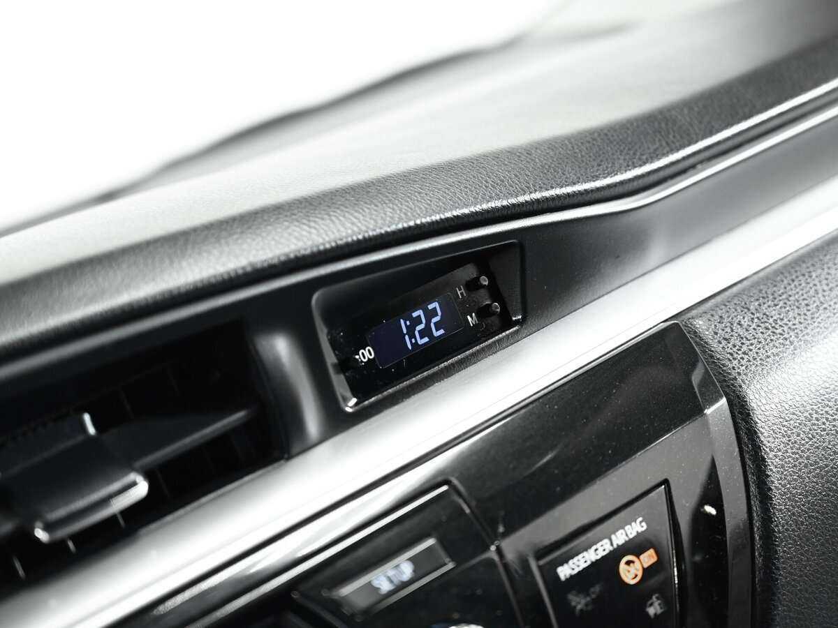 Toyota Corolla с пробегом — 2015 год. Фото: #9