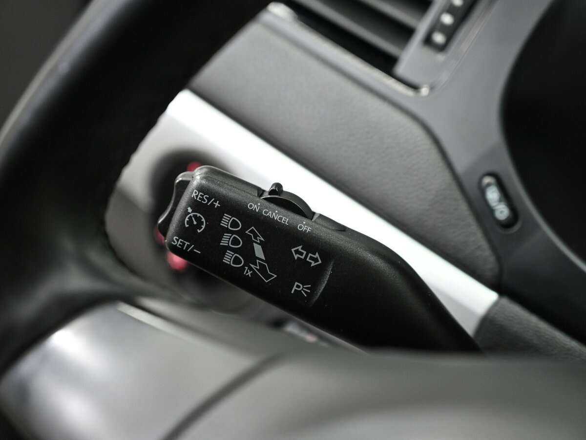 Volkswagen Jetta с пробегом — 2013 год. Фото: #5