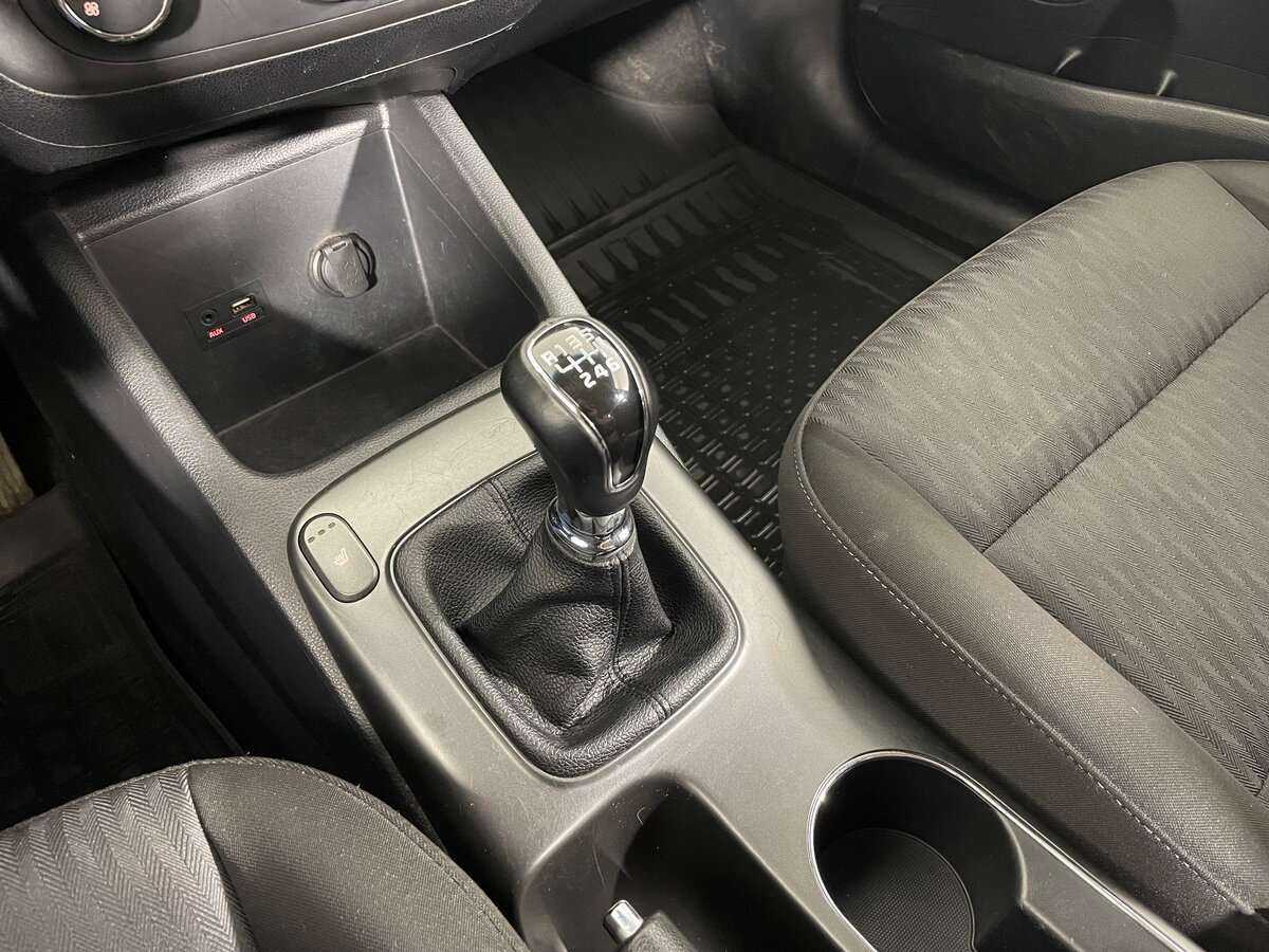 Kia Cerato с пробегом — 2015 год. Фото: #11