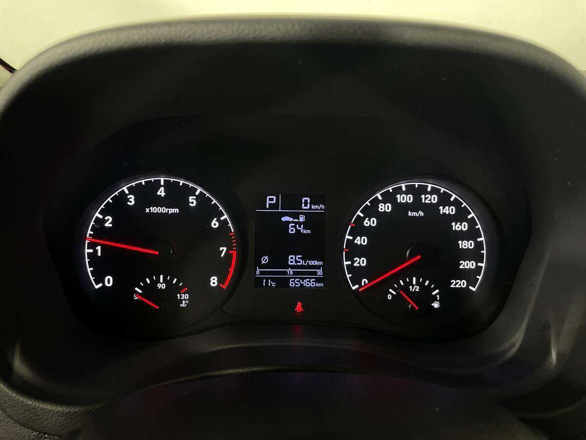 Hyundai Solaris с пробегом — 2017 год. Фото: #12