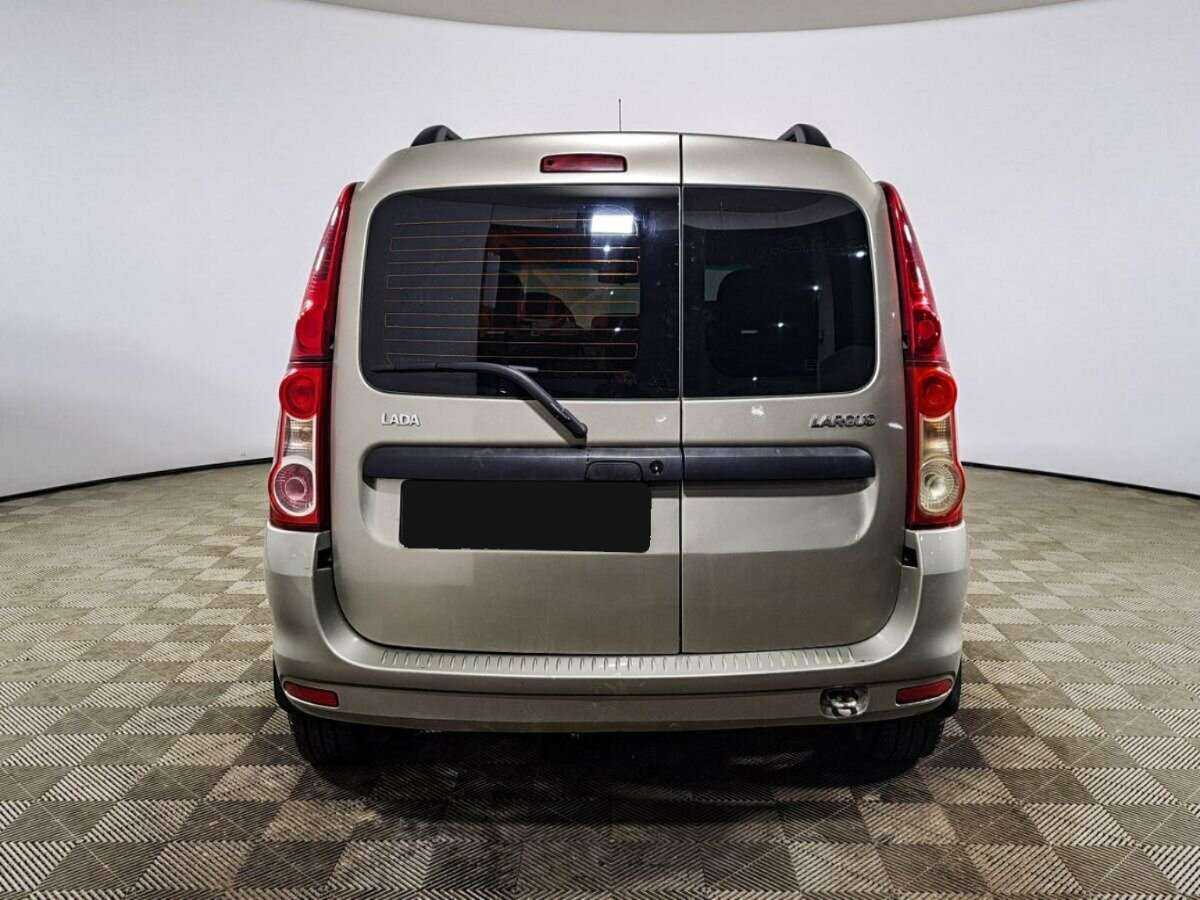 Lada (ВАЗ) Largus с пробегом — 2019 год. Фото: #5