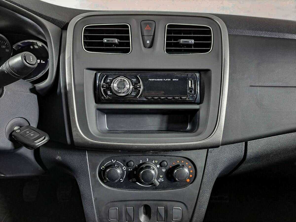 Renault Logan с пробегом — 2021 год. Фото: #12