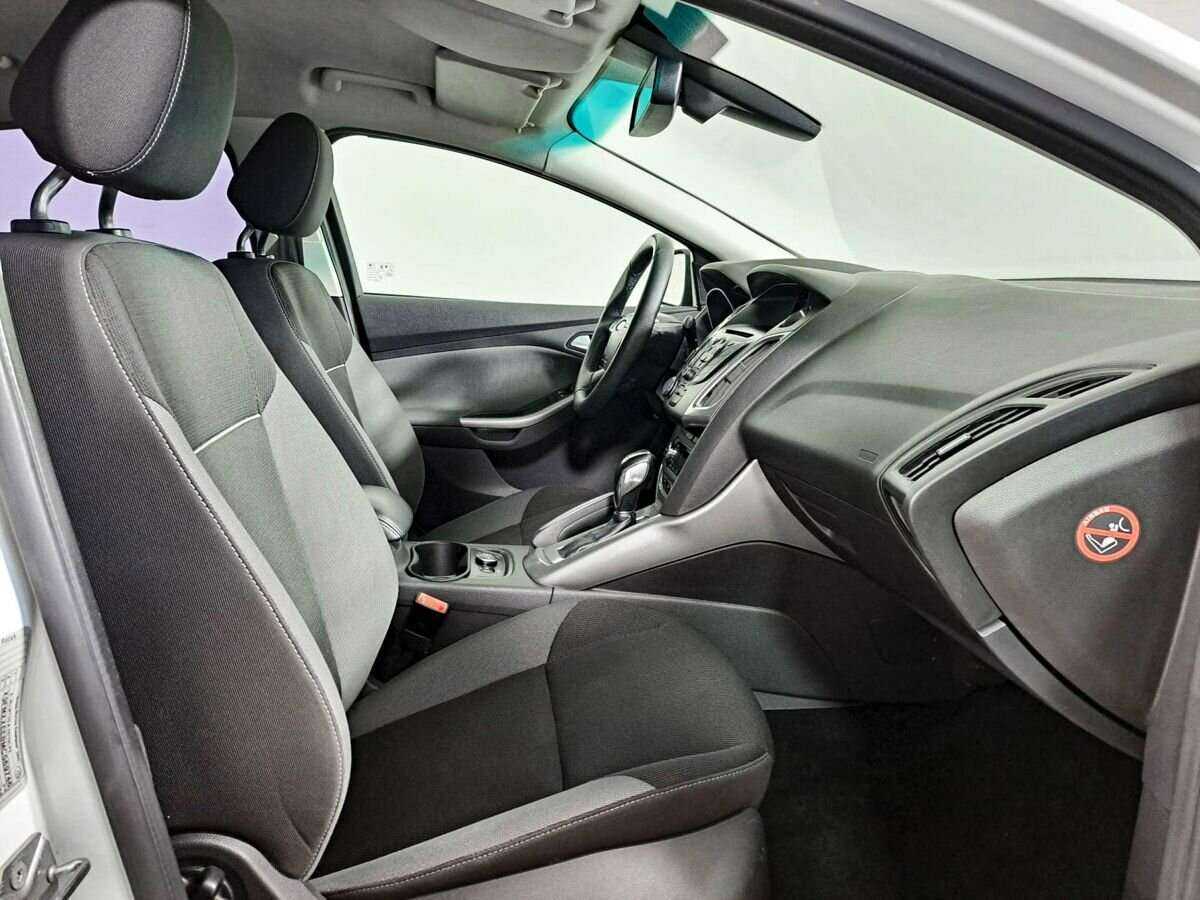 Ford Focus с пробегом — 2012 год. Фото: #10