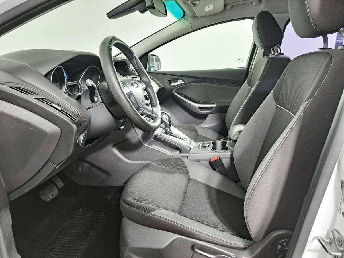 Ford Focus с пробегом — 2012 год. Фото: #15