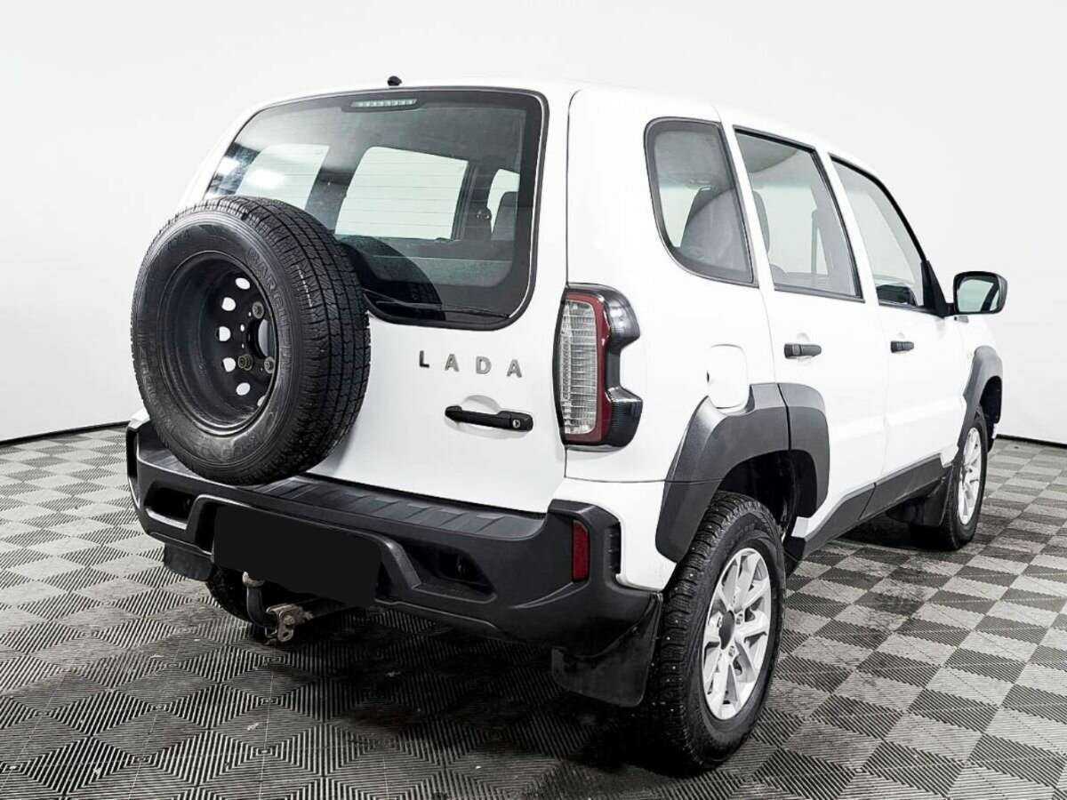 Lada (ВАЗ) Niva с пробегом — 2021 год. Фото: #4