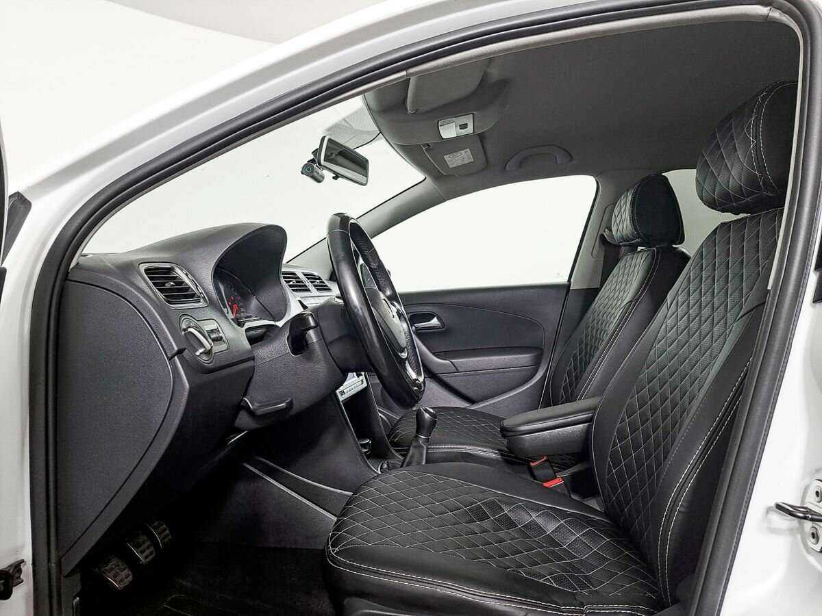 Volkswagen Polo с пробегом — 2016 год. Фото: #13