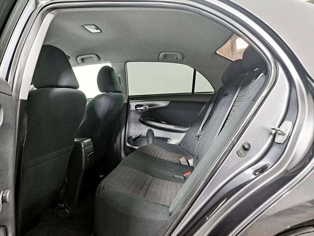 Toyota Corolla с пробегом — 2012 год. Фото: #9