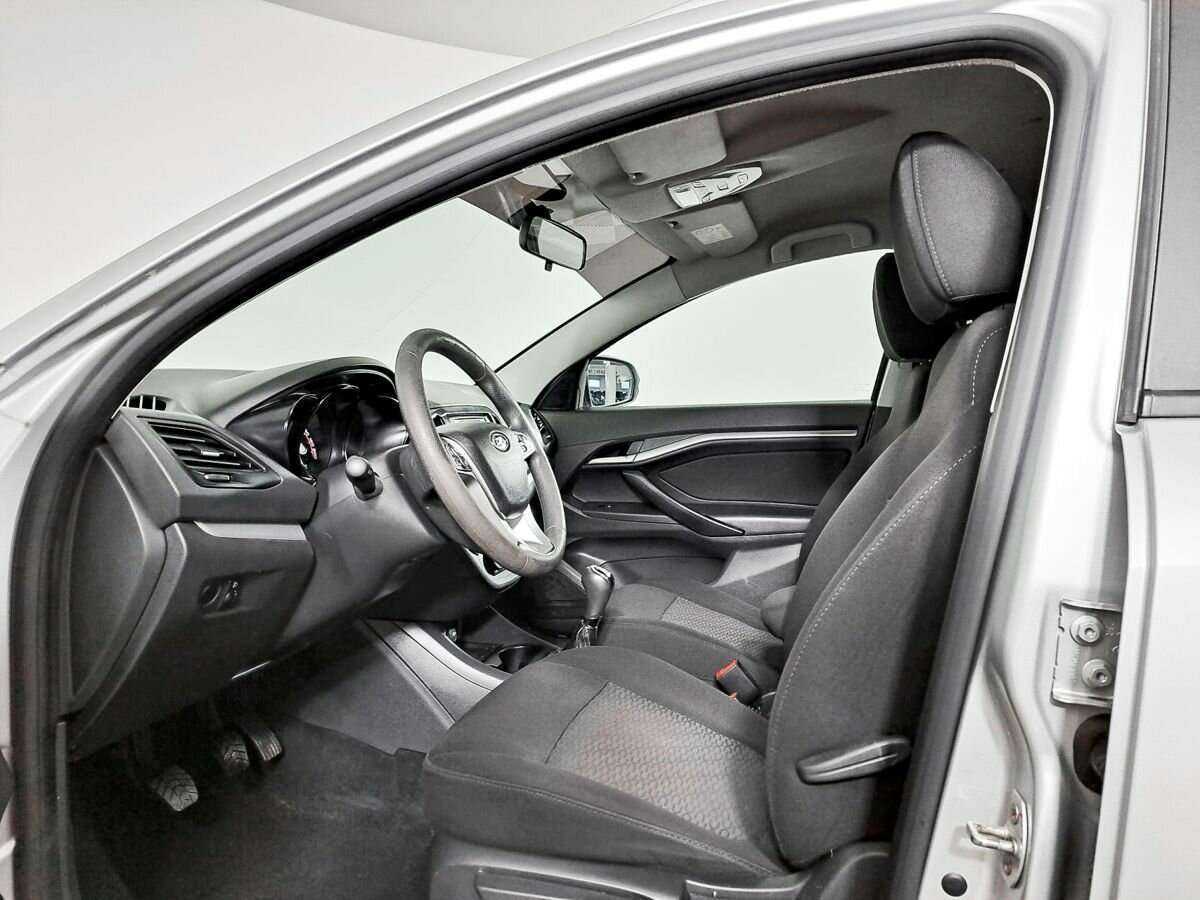 Lada (ВАЗ) Vesta с пробегом — 2020 год. Фото: #13