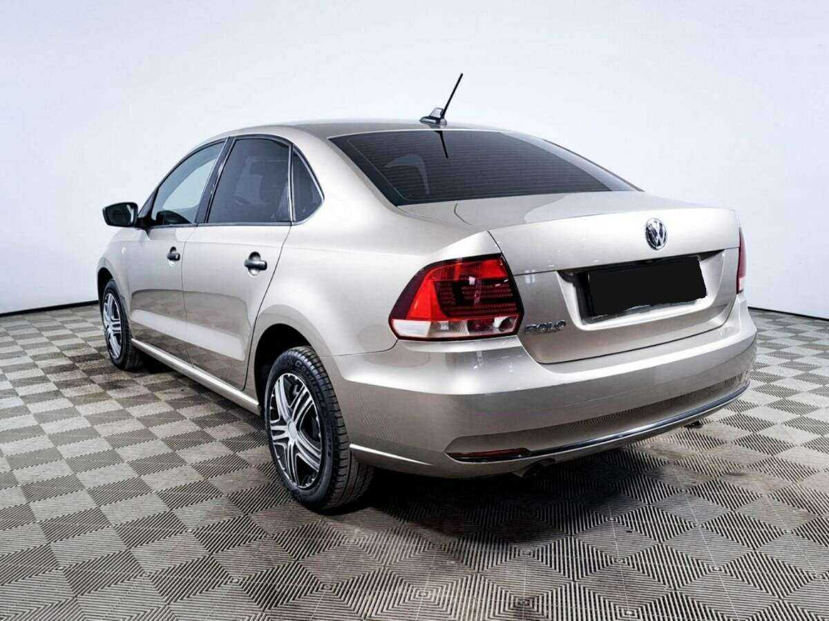 Volkswagen Polo с пробегом — 2018 год. Фото: #5