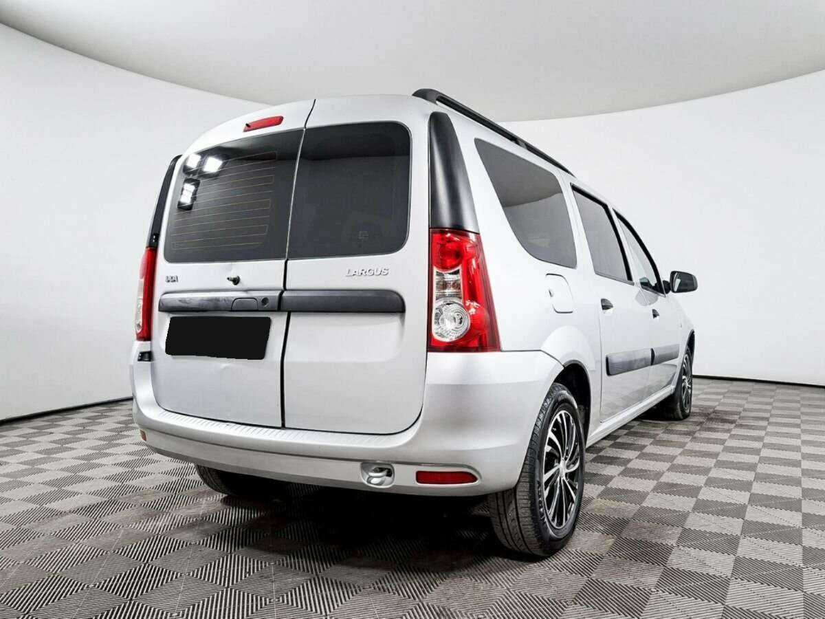 Lada (ВАЗ) Largus с пробегом — 2019 год. Фото: #4