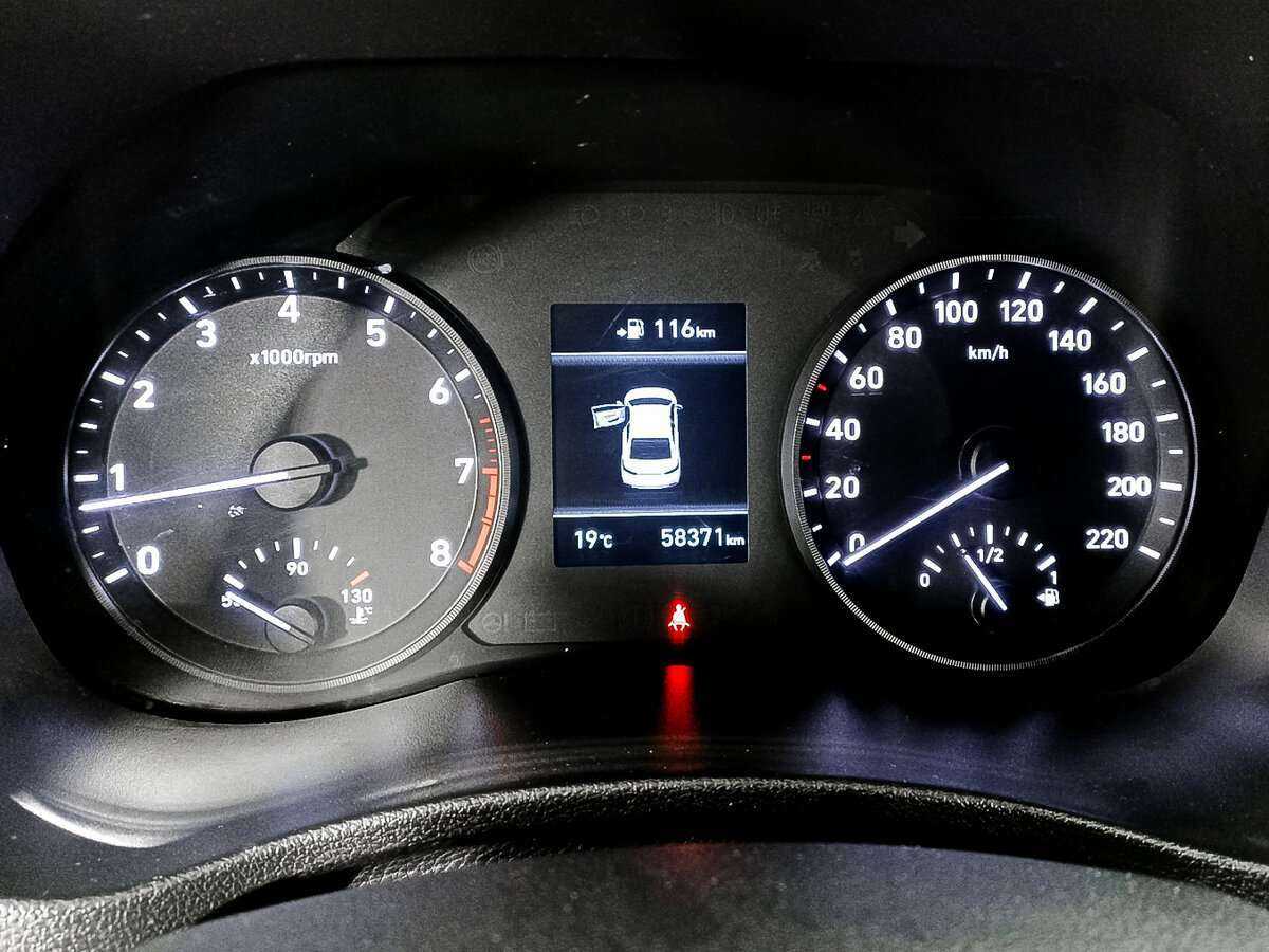 Hyundai Solaris с пробегом — 2019 год. Фото: #10