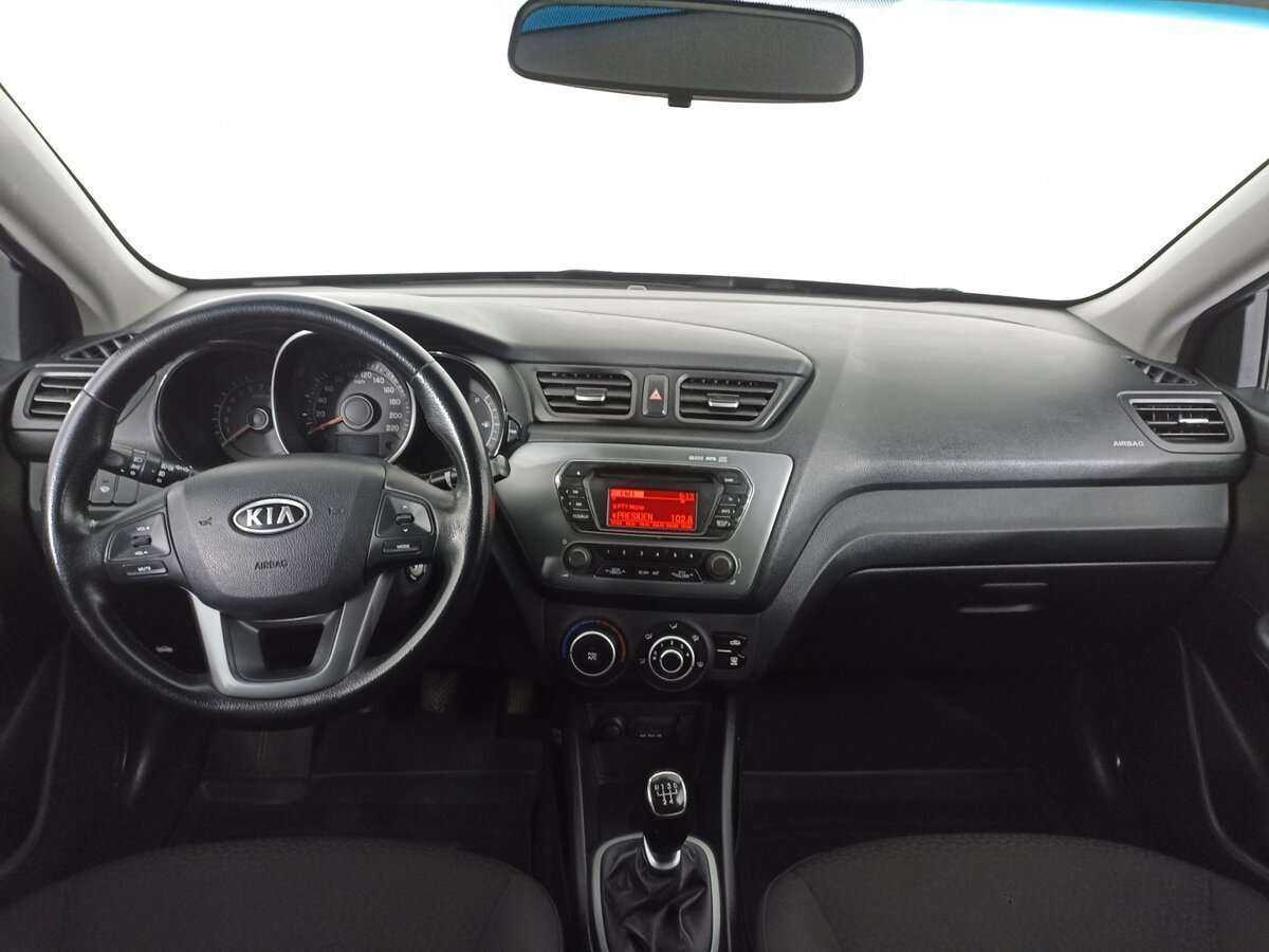 Kia Rio с пробегом — 2014 год. Фото: #13
