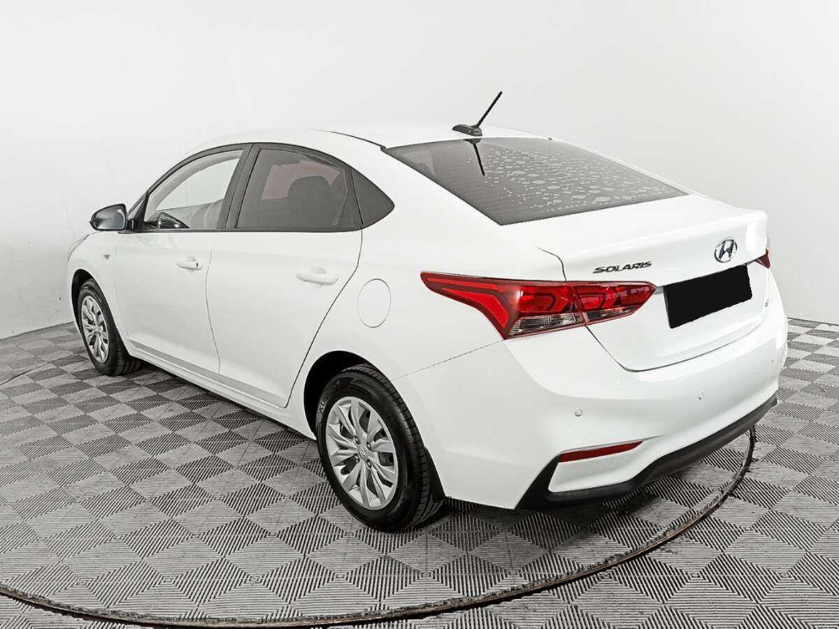 Hyundai Solaris с пробегом — 2017 год. Фото: #6