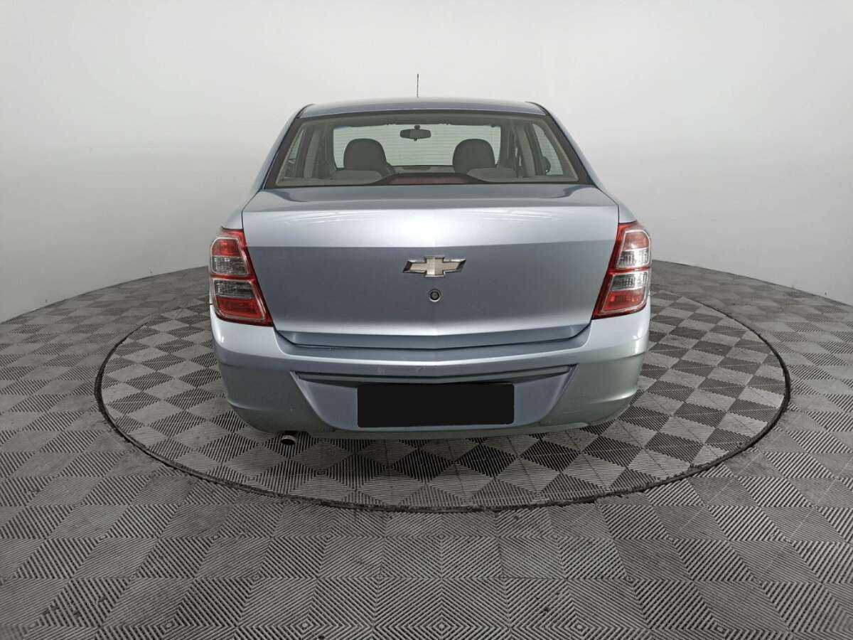 Chevrolet Cobalt с пробегом — 2013 год. Фото: #5