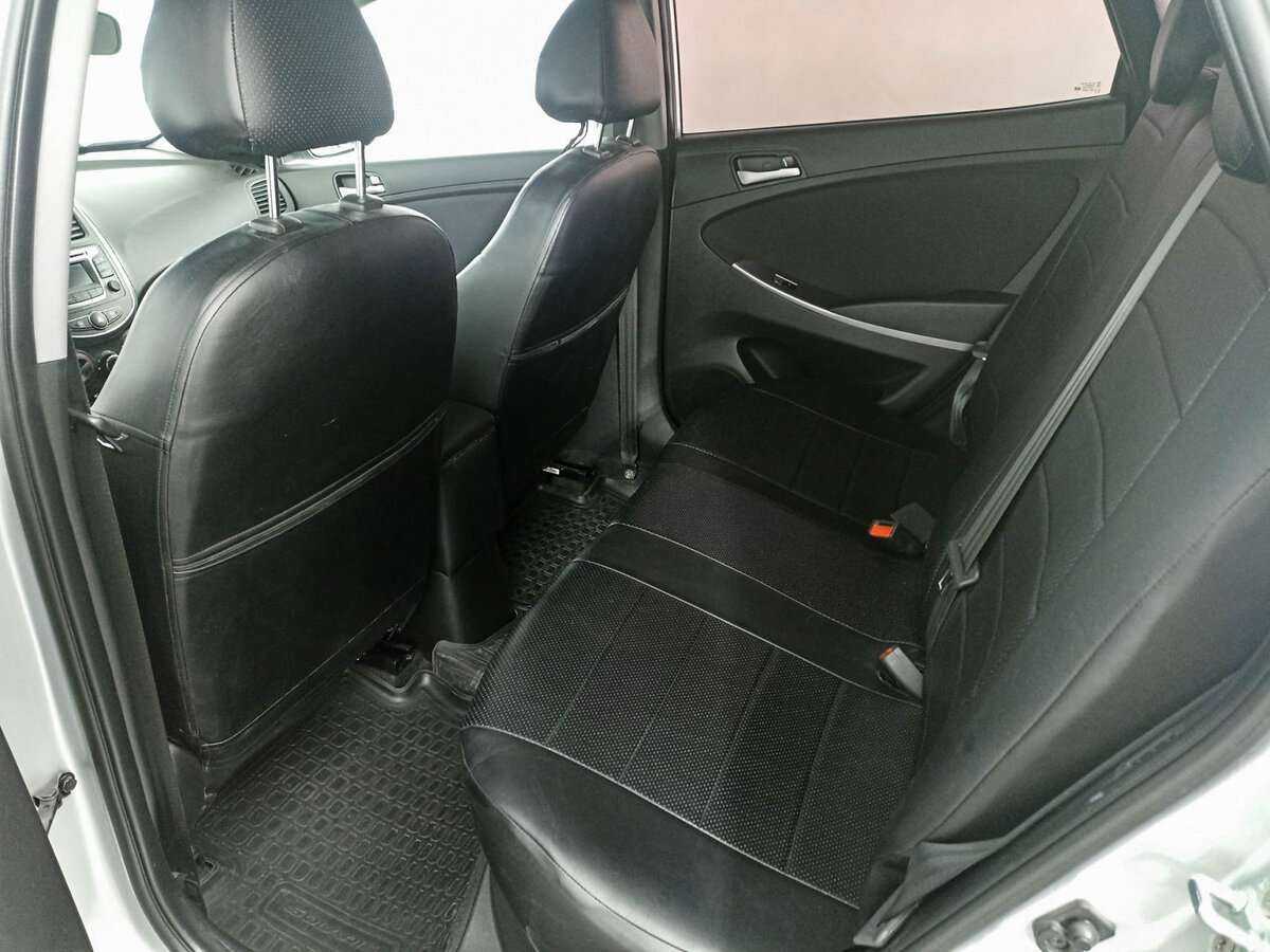 Hyundai Solaris с пробегом — 2016 год. Фото: #9