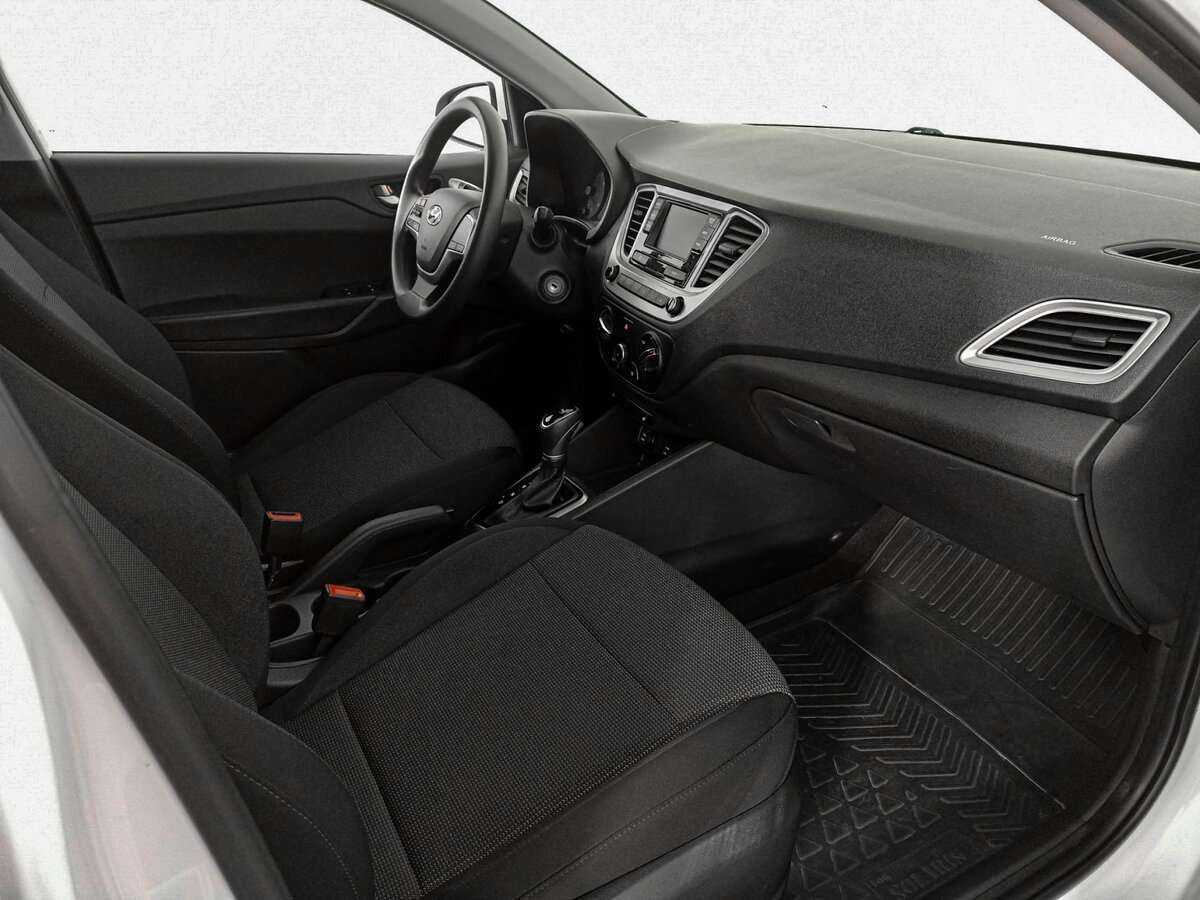 Hyundai Solaris с пробегом — 2021 год. Фото: #6