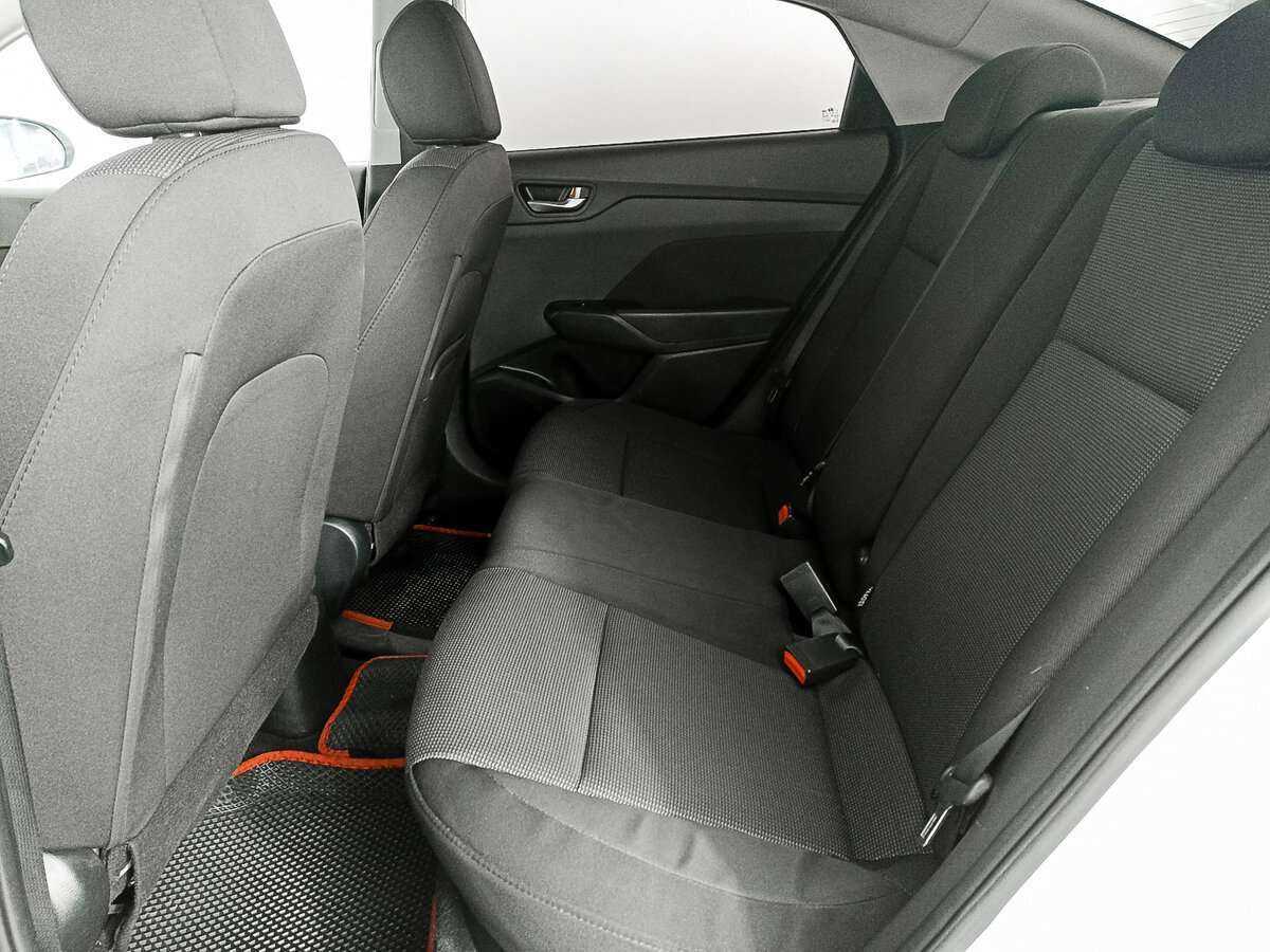 Hyundai Solaris с пробегом — 2019 год. Фото: #9