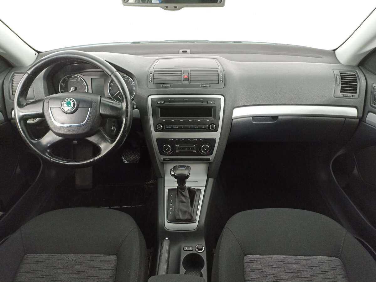 Skoda Octavia с пробегом — 2012 год. Фото: #13