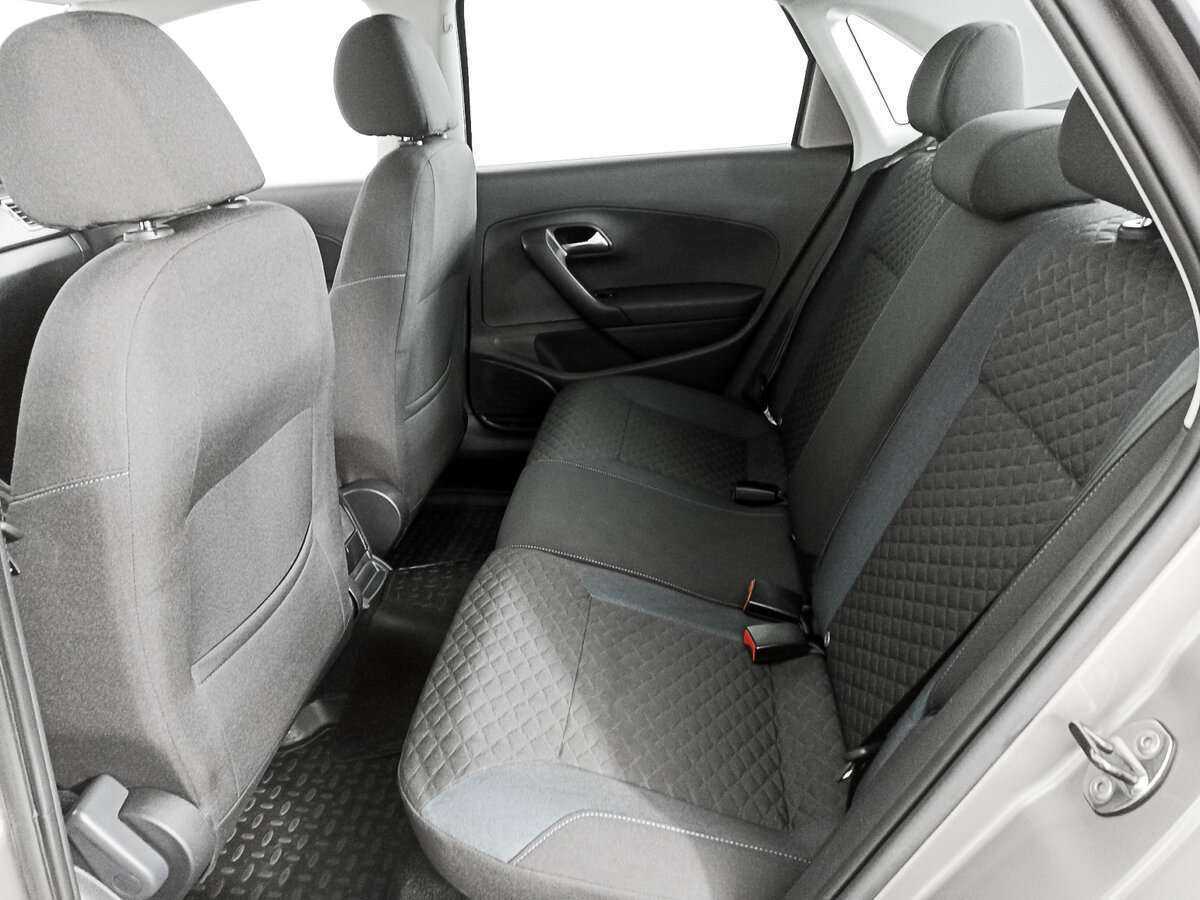 Volkswagen Polo с пробегом — 2019 год. Фото: #9