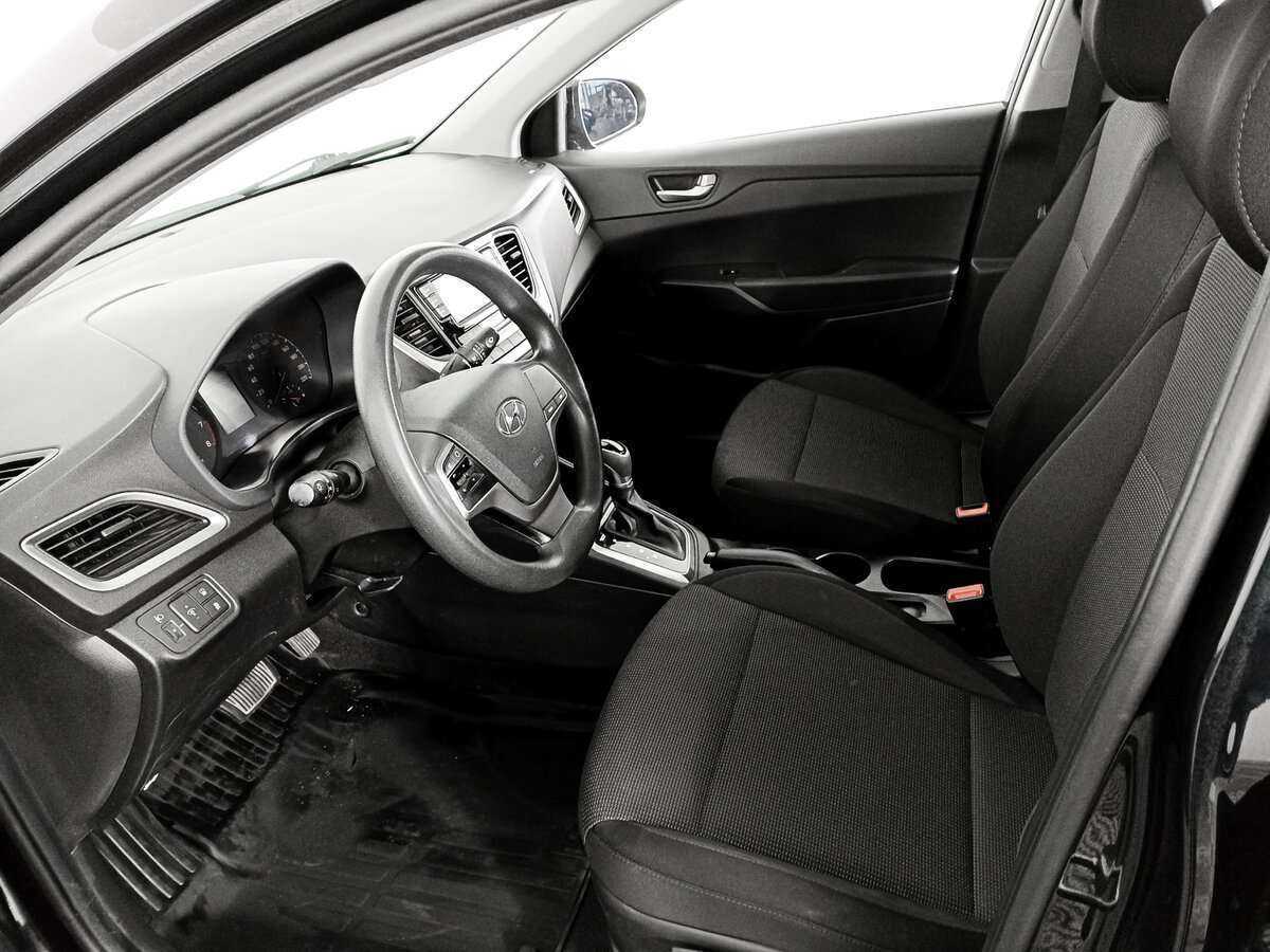 Hyundai Solaris с пробегом — 2017 год. Фото: #13