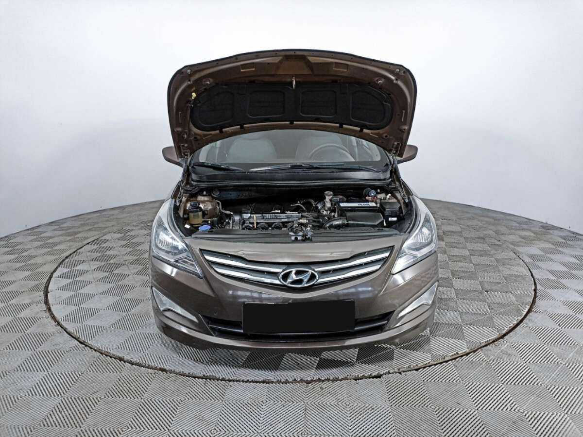 Hyundai Solaris с пробегом — 2015 год. Фото: #8