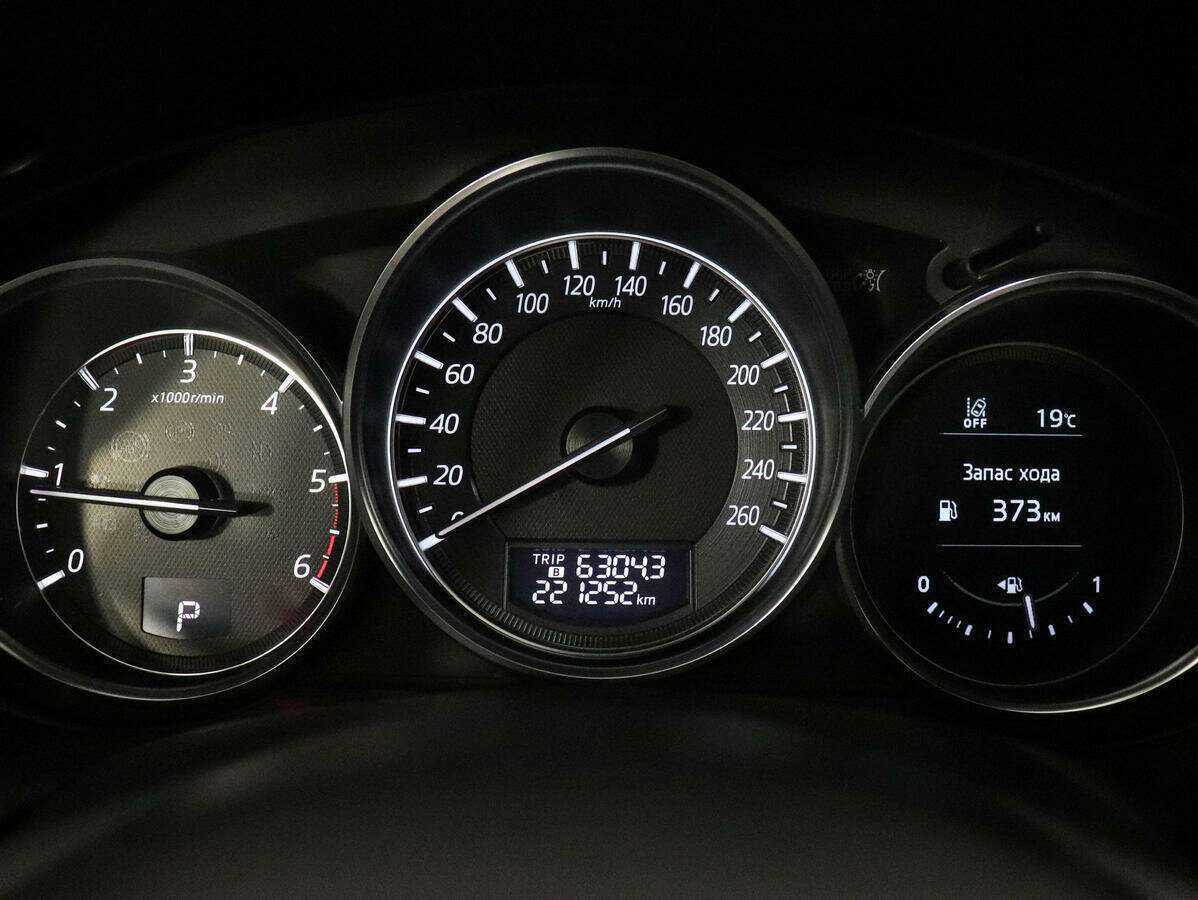 Mazda CX-5 с пробегом — 2015 год. Фото: #9