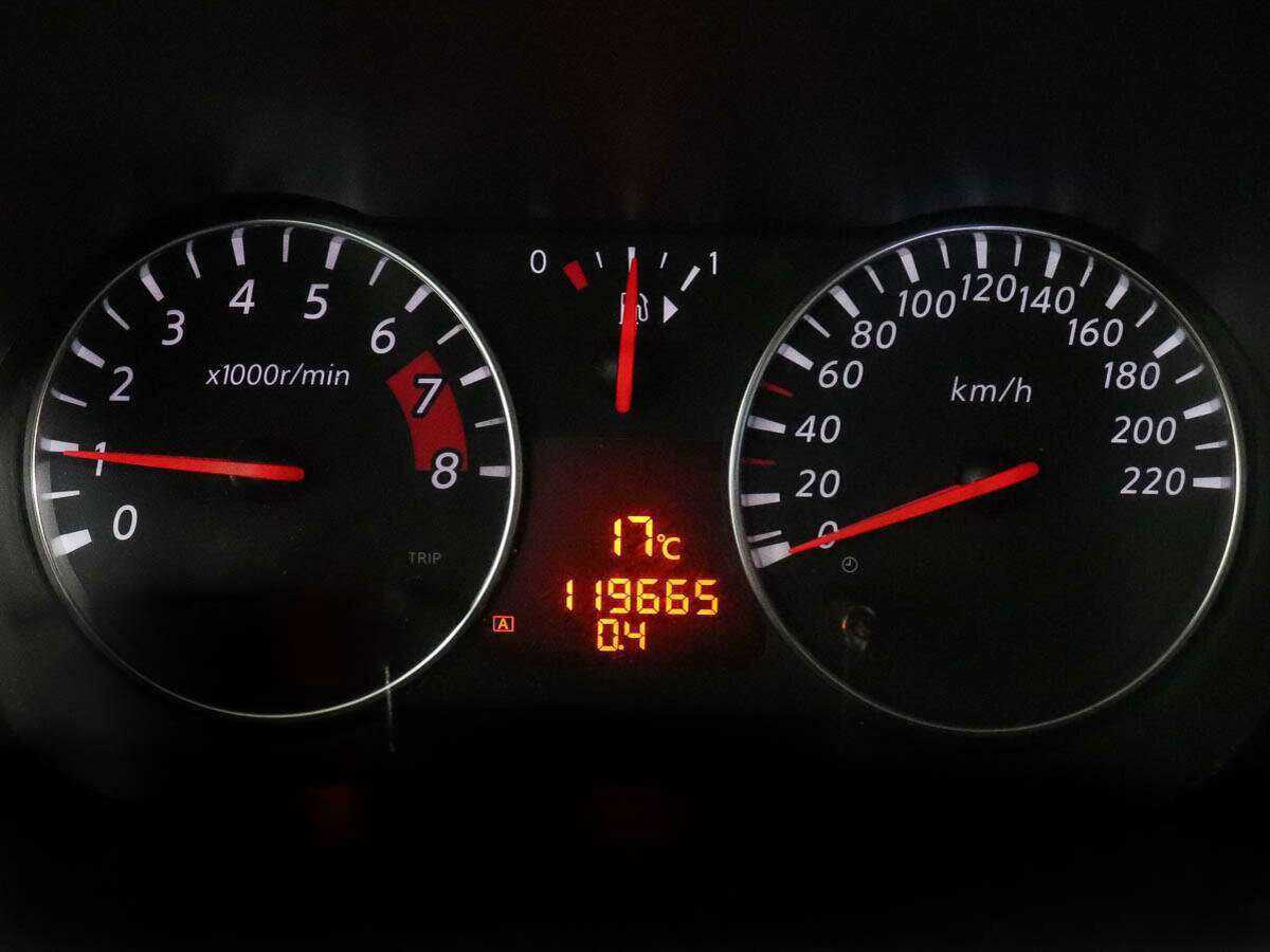 Nissan Note с пробегом — 2012 год. Фото: #9