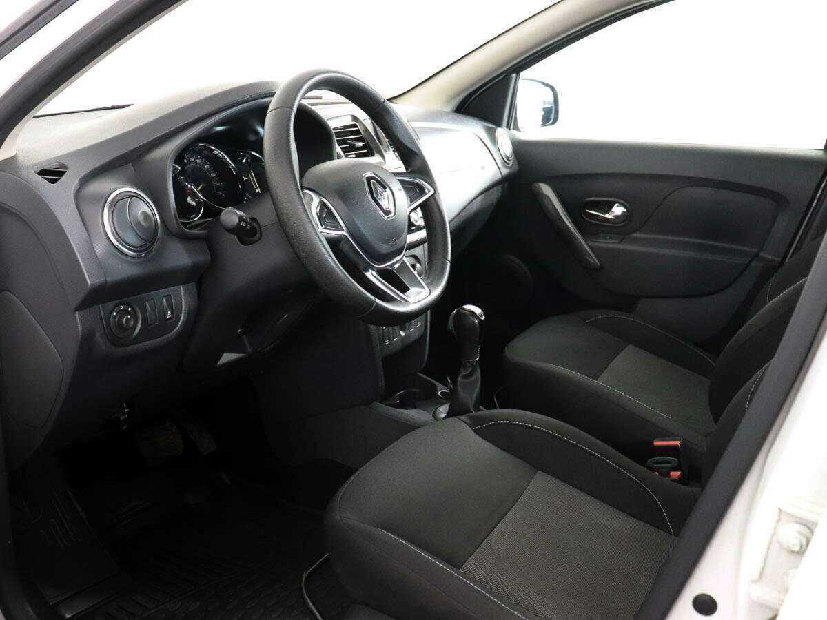 Renault Logan с пробегом — 2020 год. Фото: #7