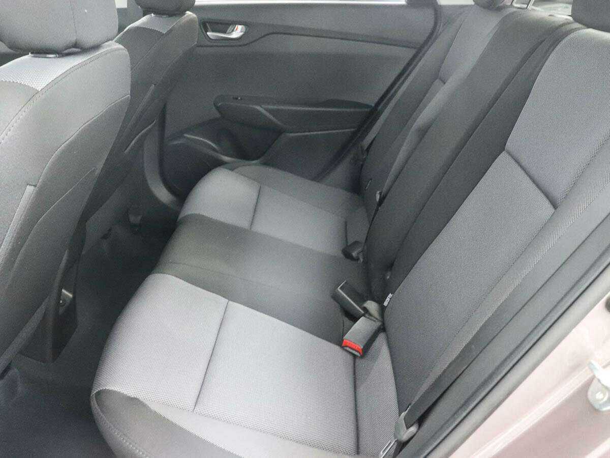 Hyundai Solaris с пробегом — 2020 год. Фото: #8