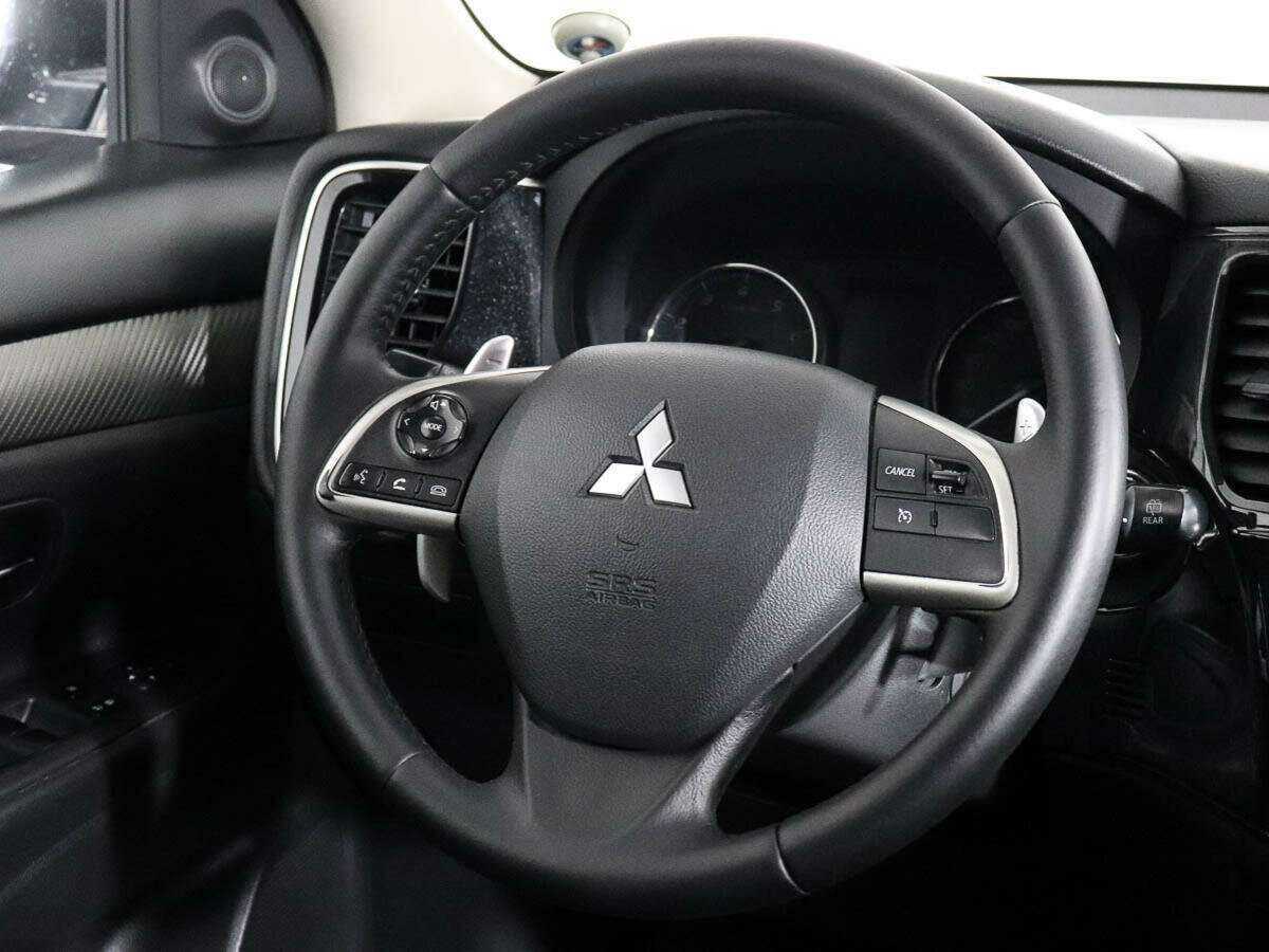 Mitsubishi Outlander с пробегом — 2012 год. Фото: #11