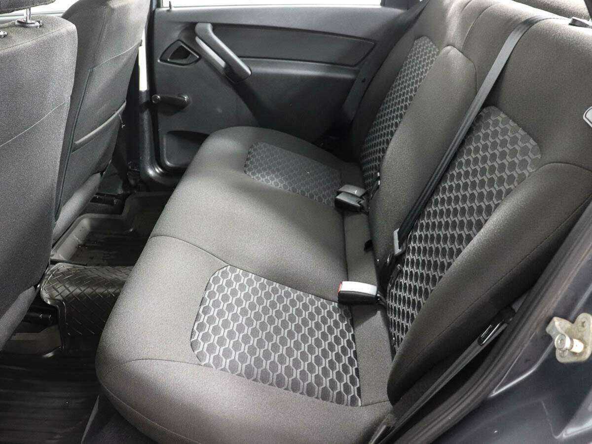 Lada (ВАЗ) Granta с пробегом — 2019 год. Фото: #8