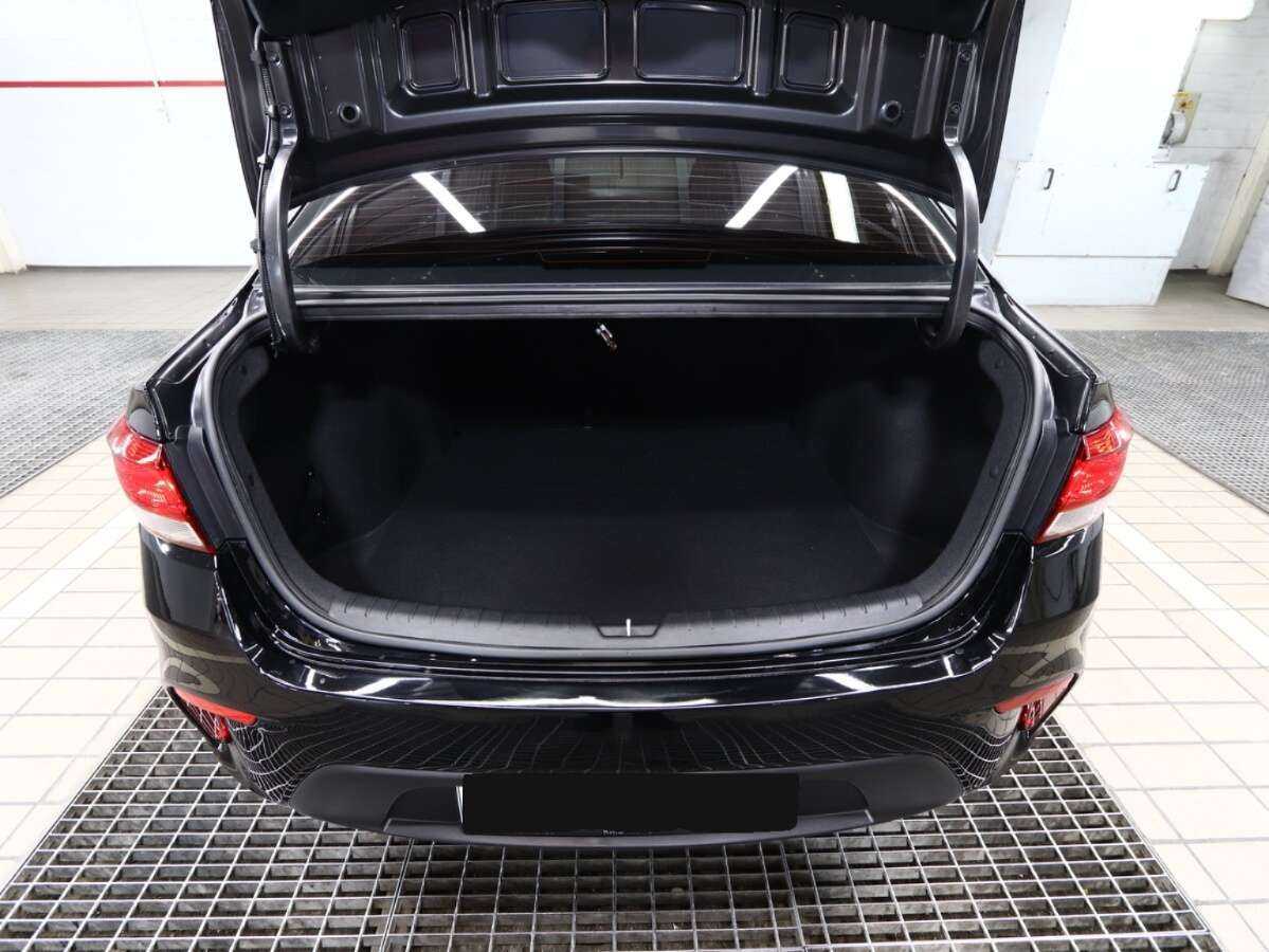 Kia Rio с пробегом — 2017 год. Фото: #4