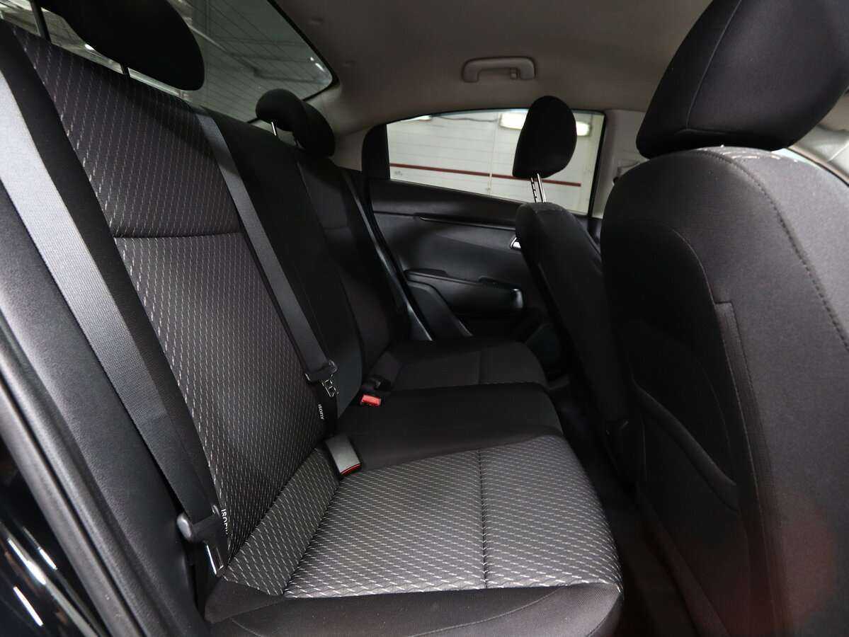 Kia Rio с пробегом — 2017 год. Фото: #15