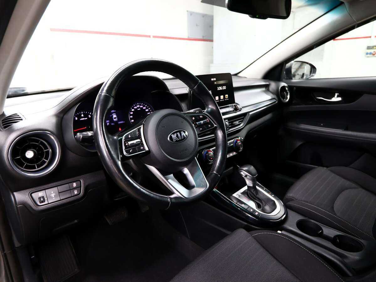 Kia Cerato с пробегом — 2020 год. Фото: #5