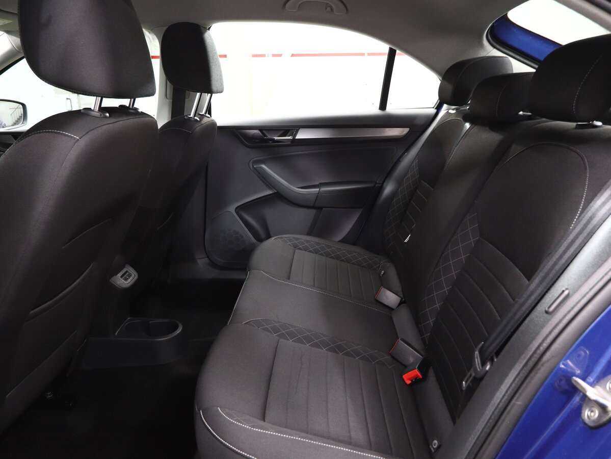 Skoda Rapid с пробегом — 2018 год. Фото: #10