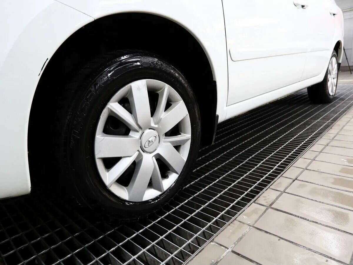 Lada (ВАЗ) Granta с пробегом — 2020 год. Фото: #12