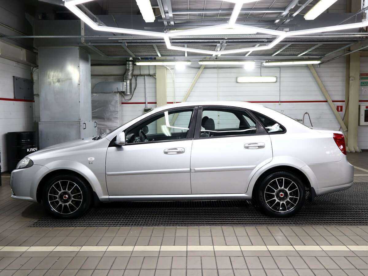 Daewoo Gentra с пробегом — 2013 год. Фото: #4