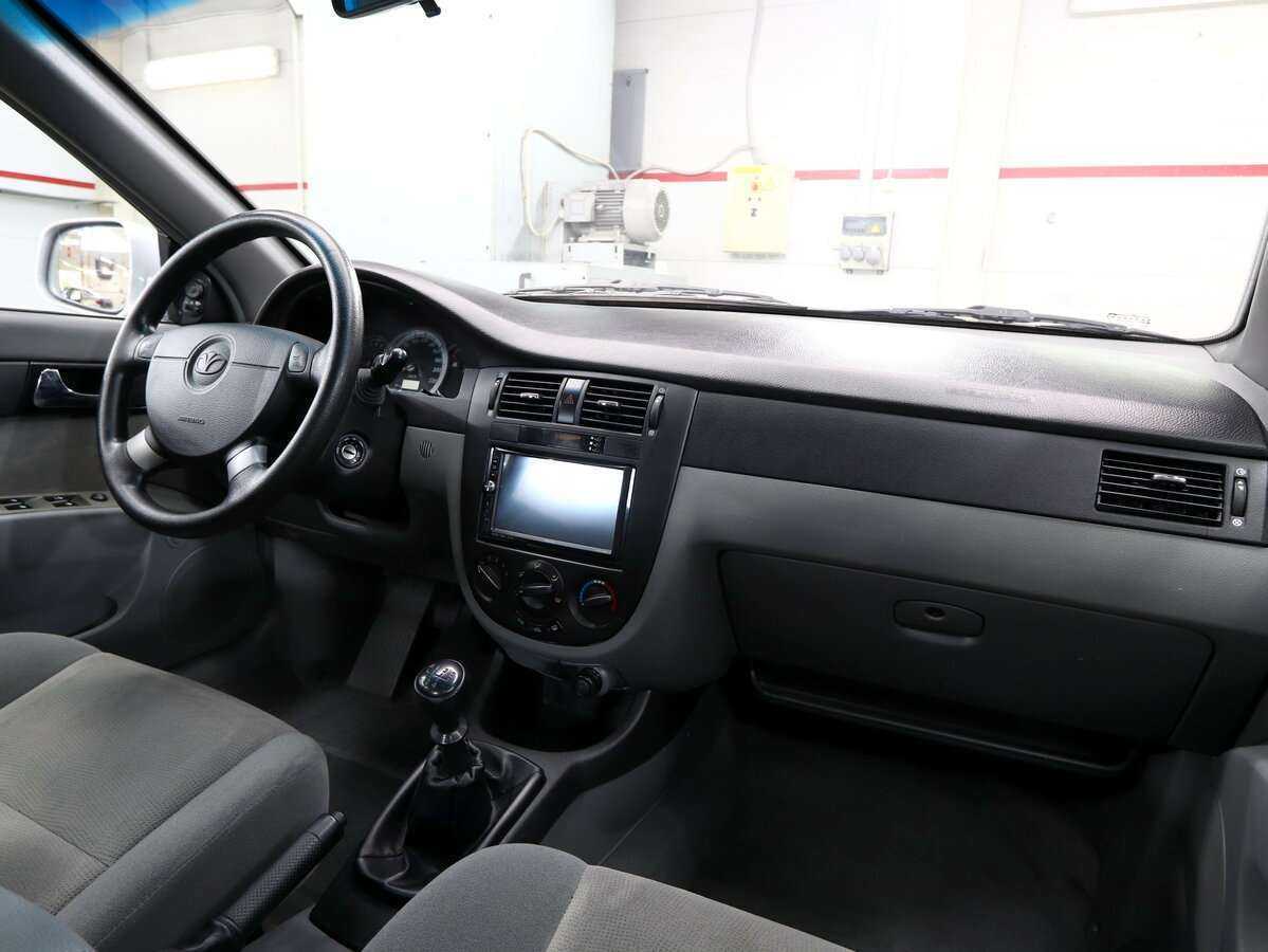 Daewoo Gentra с пробегом — 2013 год. Фото: #15