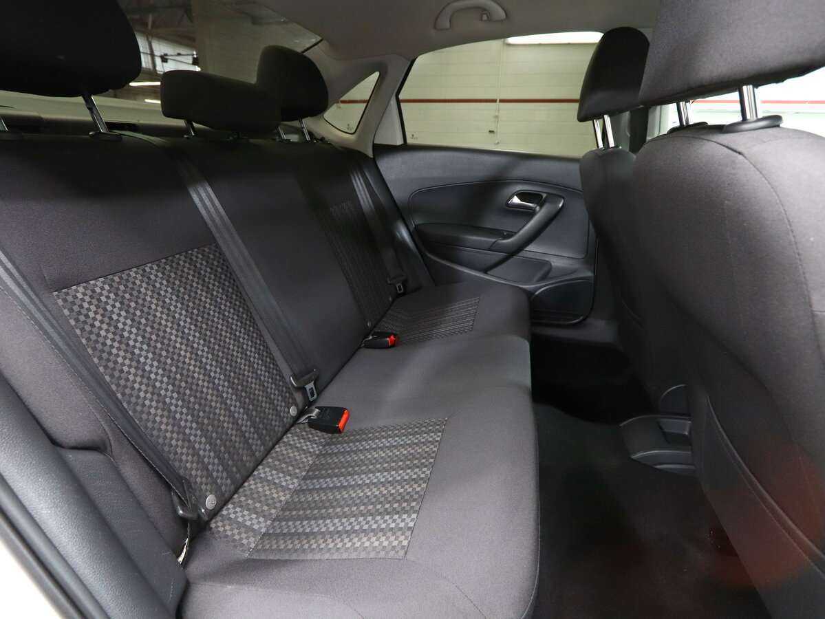 Volkswagen Polo с пробегом — 2017 год. Фото: #19