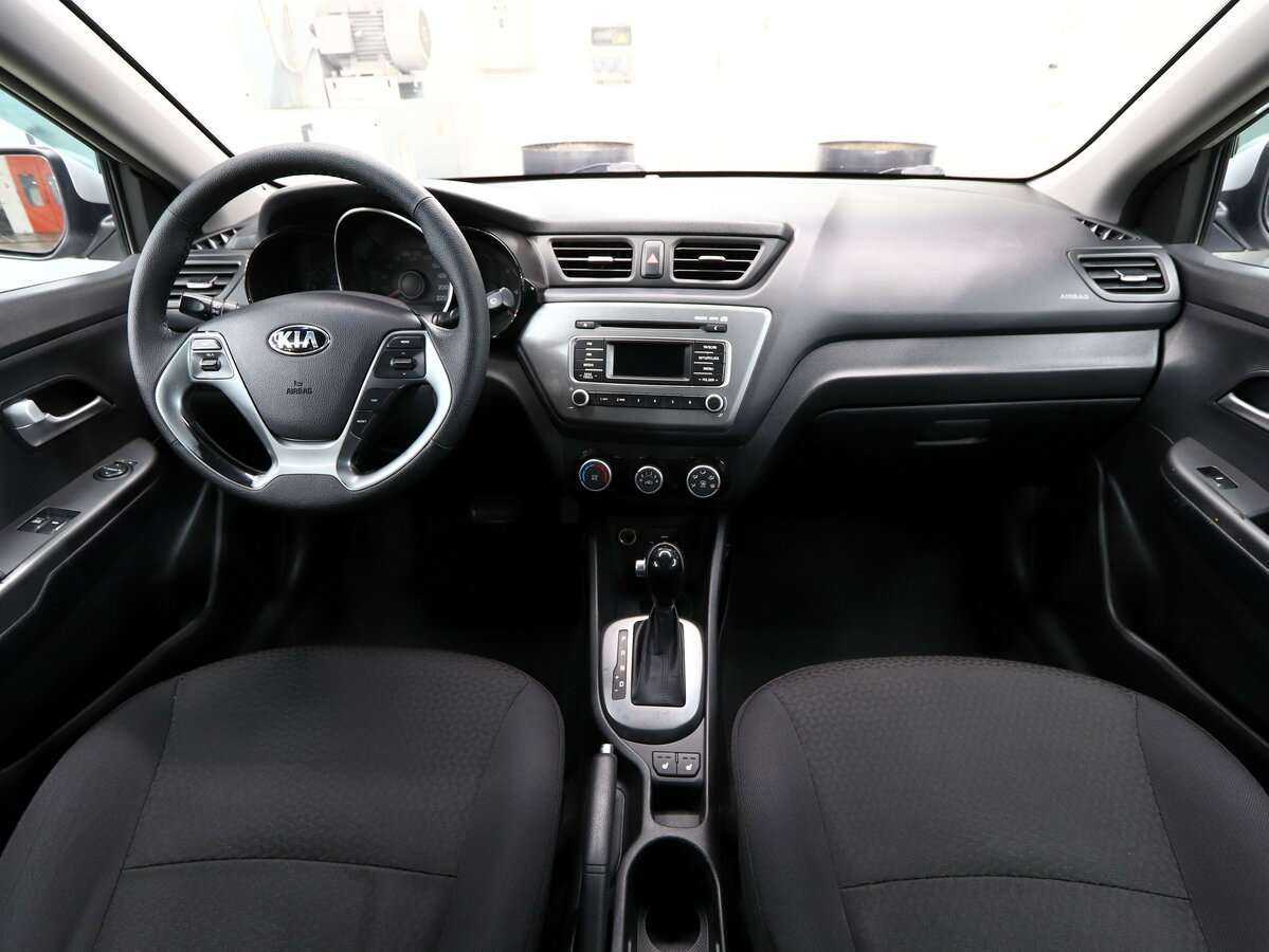 Kia Rio с пробегом — 2016 год. Фото: #10
