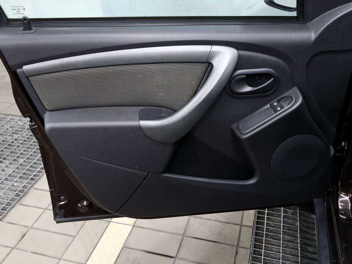 Renault Duster с пробегом — 2016 год. Фото: #13